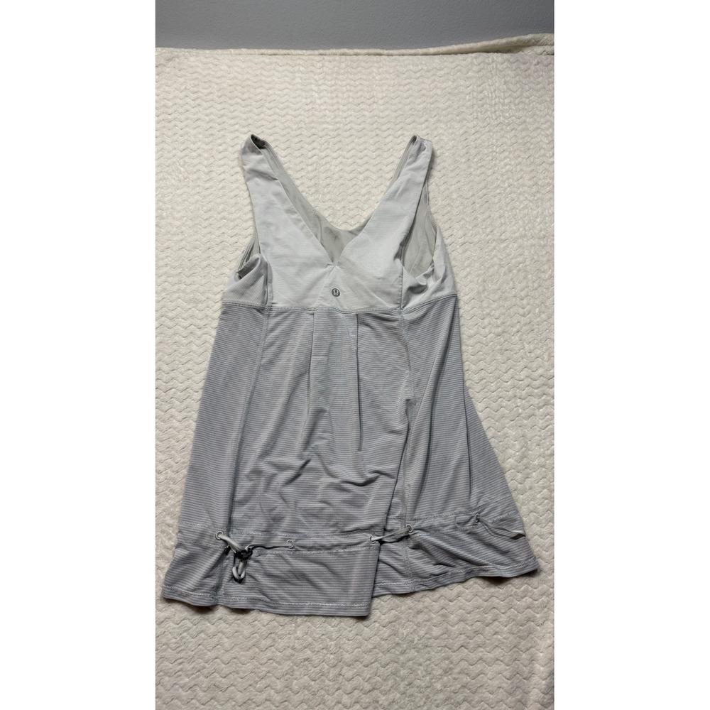 Lululemon Women Grey Striped V-Neck Cinch Hem Athletic Tank Top 8